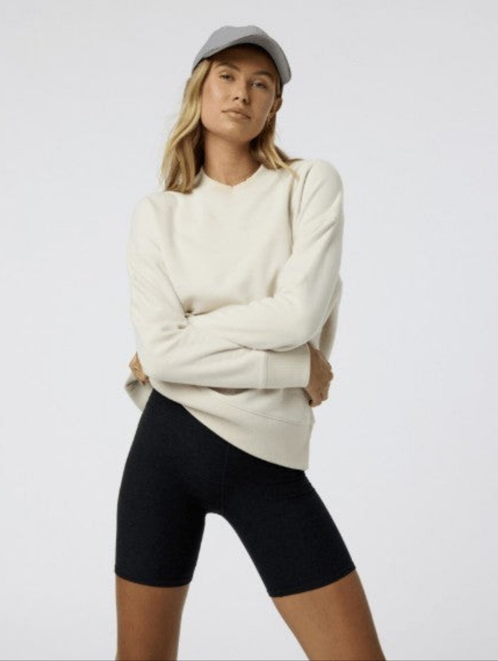 VUORI Sedona Weekender Crew Sweatshirt - Size XS - NWT - Picture 3 of 9